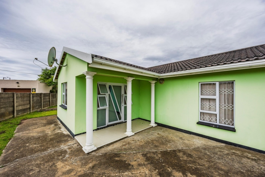 3 Bedroom Property for Sale in Sunnyridge Eastern Cape